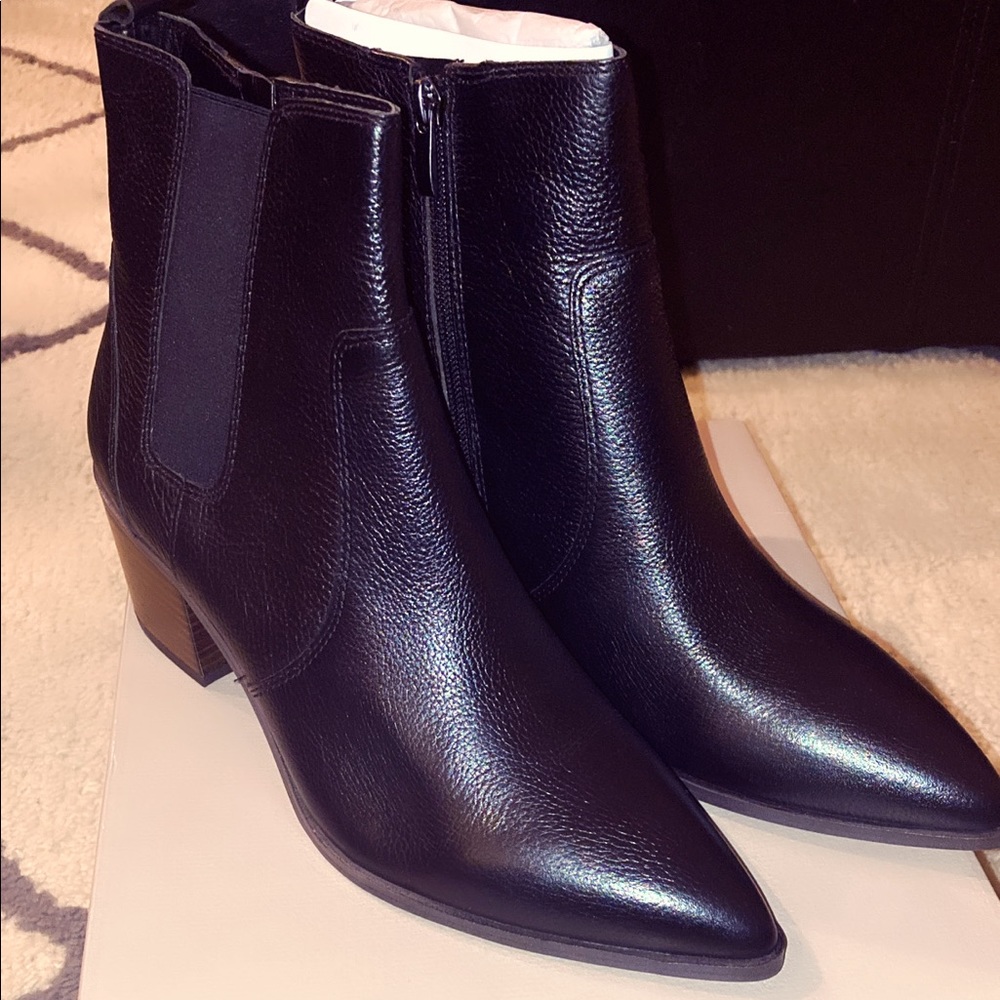 New! Franco Sarto Ankle Boots